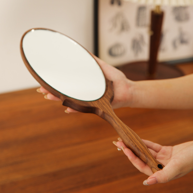 Lustro ręczne z litego drewna  – Beauty Makeup Definition recenzja i cena