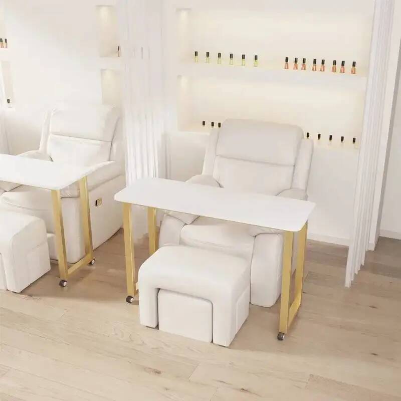 Modne designerskie stoły do ma – Makeup Beauty Lounge recenzja i cena