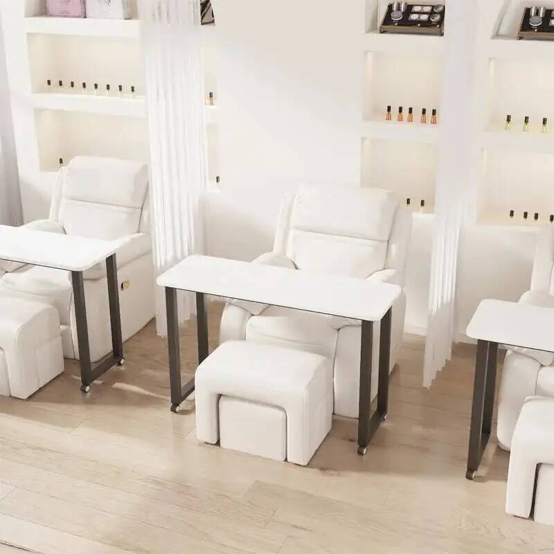 Modne designerskie stoły do ma – Makeup Beauty Lounge recenzja i cena