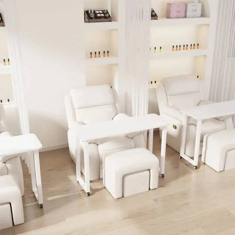 Modne designerskie stoły do ma – Makeup Beauty Lounge recenzja i cena